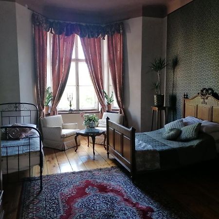 Palac Paprotno Karnice Esterno foto