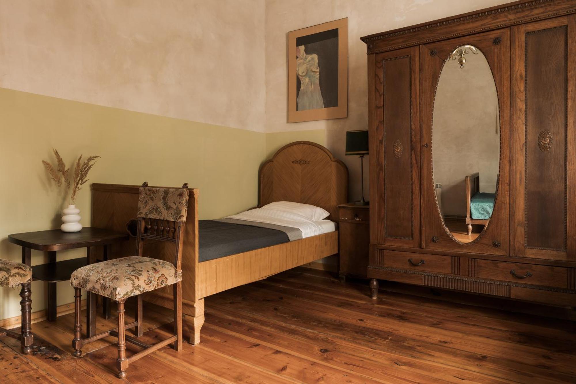Palac Paprotno Karnice Esterno foto