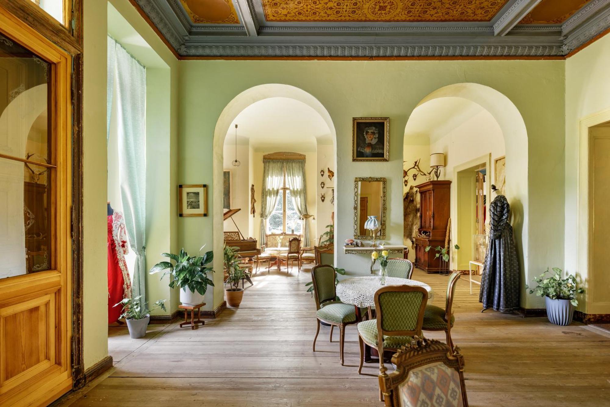 Palac Paprotno Karnice Esterno foto